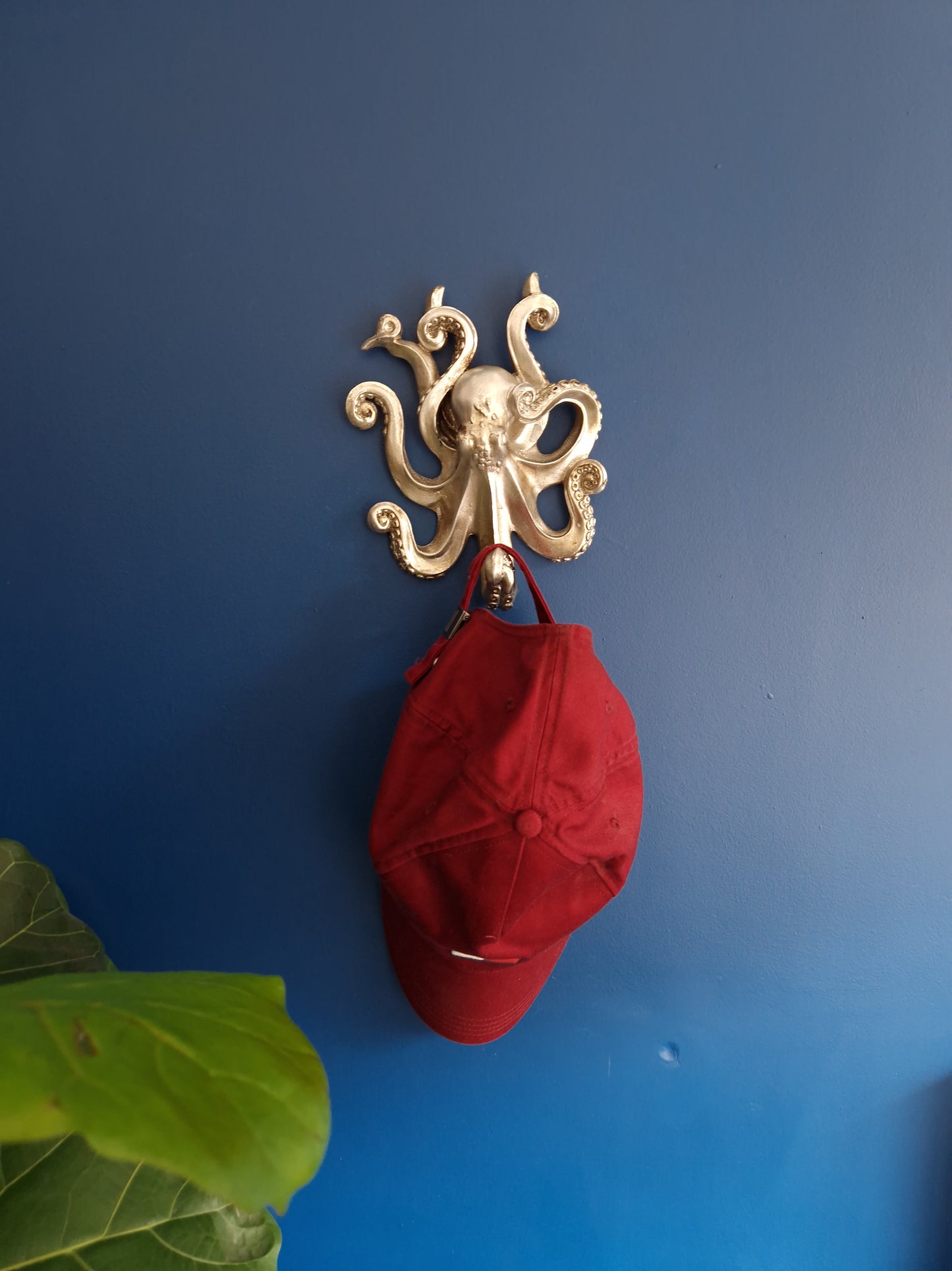 Silver Octopus Wall Hook - Ocean-Inspired Resin Wall Decor for Home, 20cm Height Home Decor