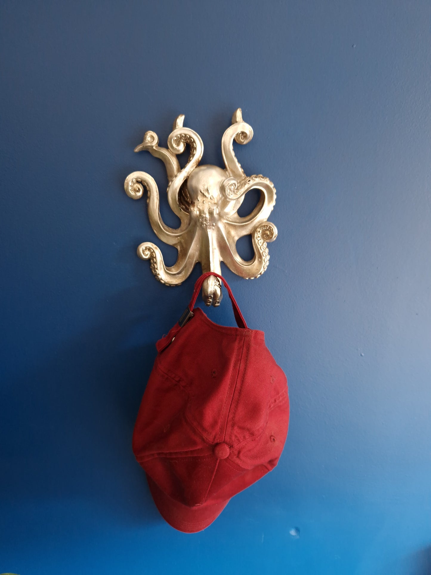 Silver Octopus Wall Hook - Ocean-Inspired Resin Wall Decor for Home, 20cm Height Home Decor